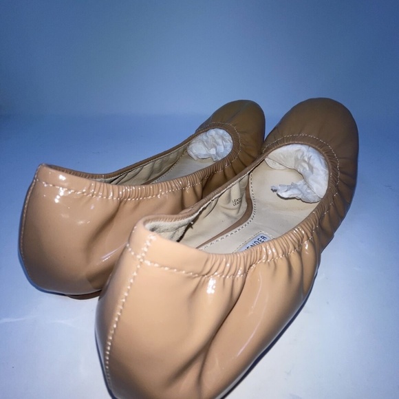 COPY - Vera Wang Lavender Lillian Ballet Flats Tan Size 6.5 - Picture 3 of 6